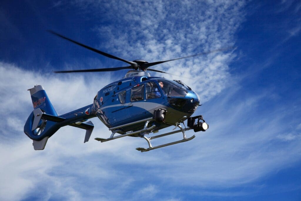 Used Helicopters for Sale - an ultimate buying guide 1 pexels public domain pictures 41174